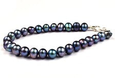 Peacock Black Pearl Necklace Iridescent Dark Pearl Beaded Necklace for Women Elegant Statement Jewelry
